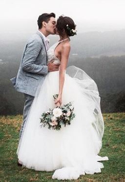 Jess Conte Wiki: Age, Birthday, Height, Family, Wedding, Husband, Engaged